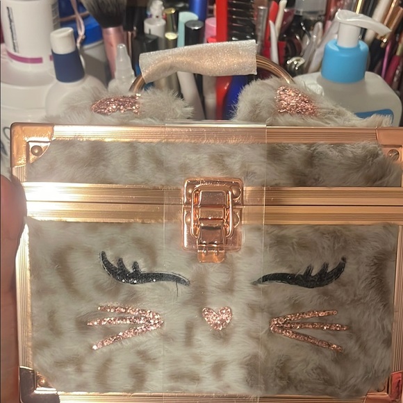 Furry Cat Face kaboodle with accessories - Picture 2 of 5